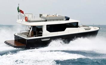 Yachtcharter CranchiT43EcoTrawler G&K2 1