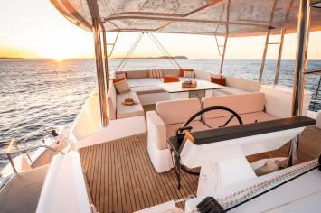 Yachtcharter Bali5 10