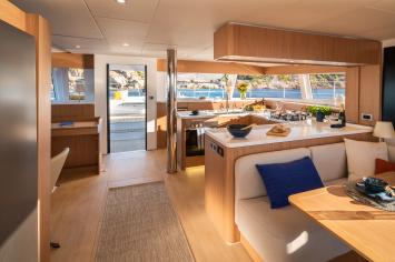 Yachtcharter Bali5 29