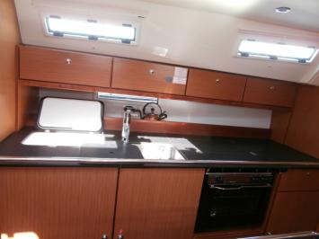 Yachtcharter BavariaCruiser40 6