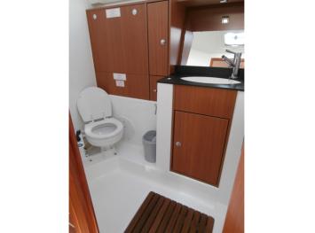 Yachtcharter BavariaCruiser40 8