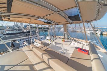 Yachtcharter Bali4 12