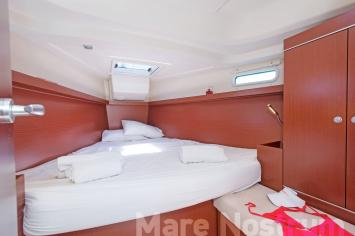 Yachtcharter Hanse385 19