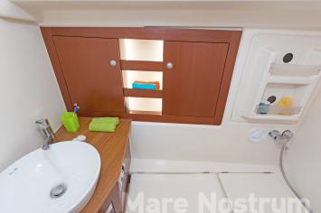 Yachtcharter Hanse385 25