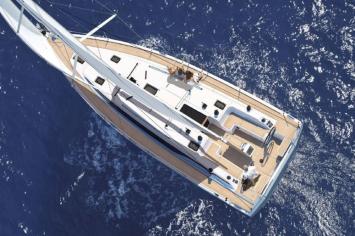 Yachtcharter BavariaC42 3