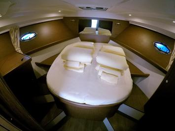 Yachtcharter Antares36 19