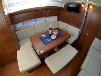 Yachtcharter Dufour412GrandLarge 11