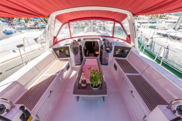 Yachtcharter Oceanis45 7