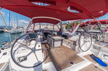 Yachtcharter Oceanis45 4