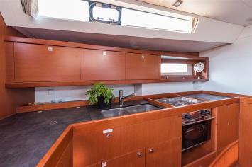 Yachtcharter Oceanis45 19