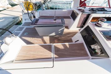 Yachtcharter Oceanis48 5Cab 10