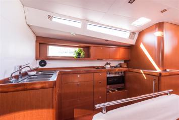 Yachtcharter Oceanis48 5Cab 22