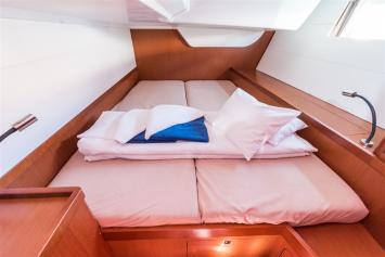 Yachtcharter Oceanis48 5Cab 29