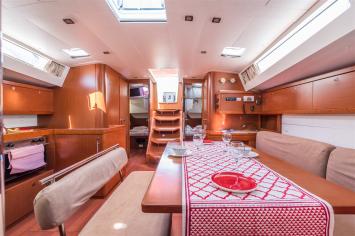 Yachtcharter Oceanis48 5Cab 12