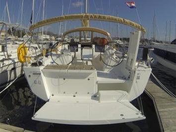 Yachtcharter Dufour460GrandLarge 3