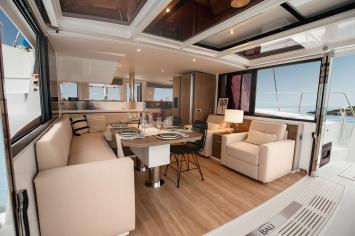 Yachtcharter Bali4 4