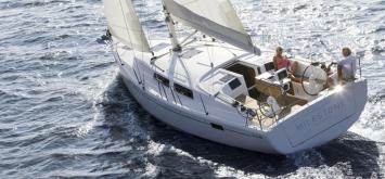 Yachtcharter Hanse385 7