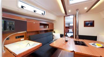 Yachtcharter Hanse385 9