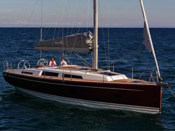 Yachtcharter Hanse388 3