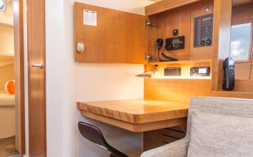 Yachtcharter Hanse455 14