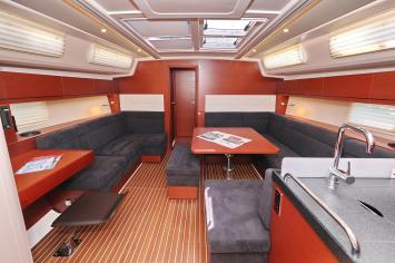 Yachtcharter Hanse458 12