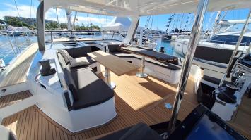 Yachtcharter Hanse590 11