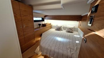 Yachtcharter Hanse590 21