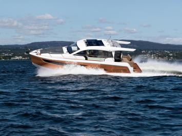 Yachtcharter SealineC390 3