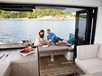 Yachtcharter SealineC390 9