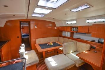 Yachtcharter BavariaCruiser45 6