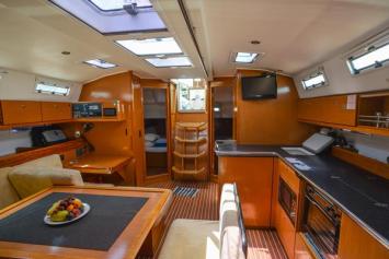 Yachtcharter BavariaCruiser45 8