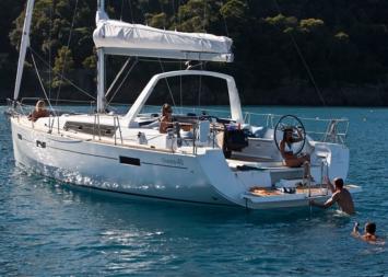 Yachtcharter Oceanis45