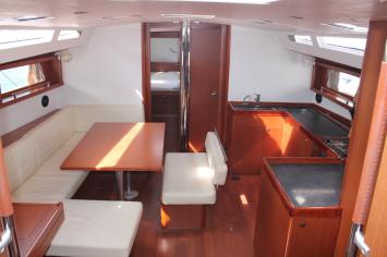 Yachtcharter Oceanis48 5Cab 10