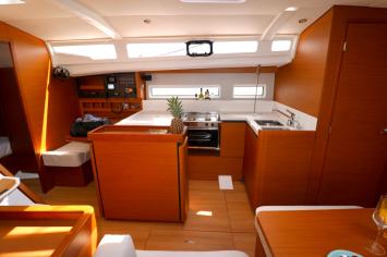 Yachtcharter SunOdyssey440 7