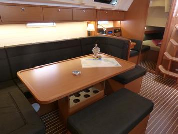 Yachtcharter BavariaCruiser41 9
