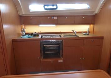 Yachtcharter BavariaCruiser41 11