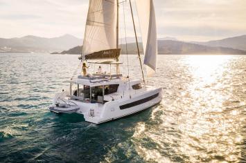 Yachtcharter Bali4 13