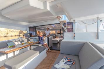 Yachtcharter FountainePajotElba45 42cab 7