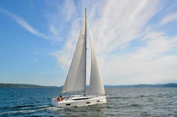Yachtcharter BavariaC42