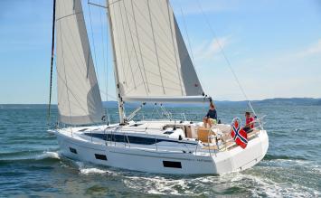 Yachtcharter BavariaC42 4