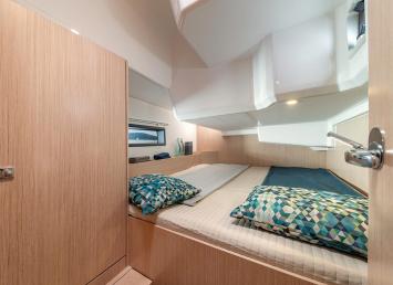 Yachtcharter BavariaC42 14