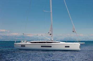 Yachtcharter BavariaC46 3