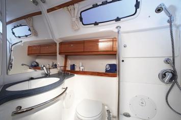 Yachtcharter Bavaria46Cruiser 7