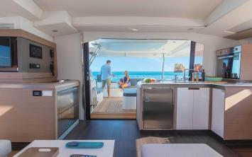 Yachtcharter FountainePajotElba45 42cab 7