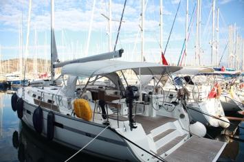 Yachtcharter BavariaCruiser45 3