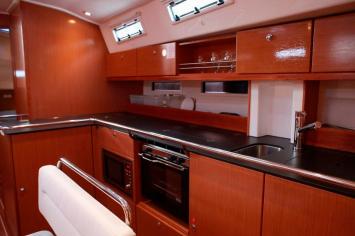 Yachtcharter BavariaCruiser45 15