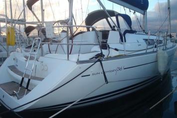 Yachtcharter SunOdyssey36i 3