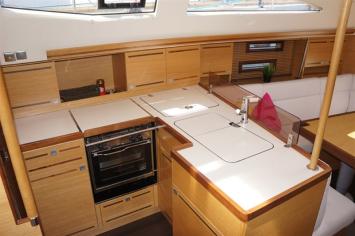 Yachtcharter Elan394Impression 5