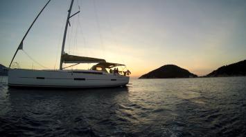 Yachtcharter Dufour460GrandLarge 4