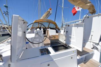 Yachtcharter Dufour460GrandLarge 5